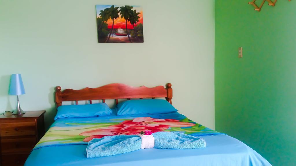 Popeye'S Beach Resort San Pedro  Rom bilde